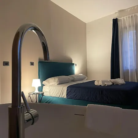 Dimora 7 Fontane * Paola